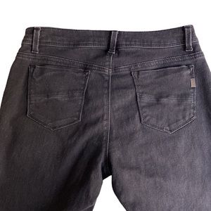 1822 Denim Black Raw Hem Skinny Jeans Size 10